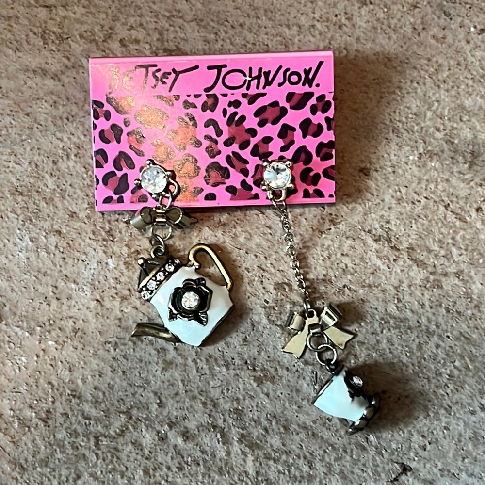 Betsy Johnson Teapot and Teacup earring set